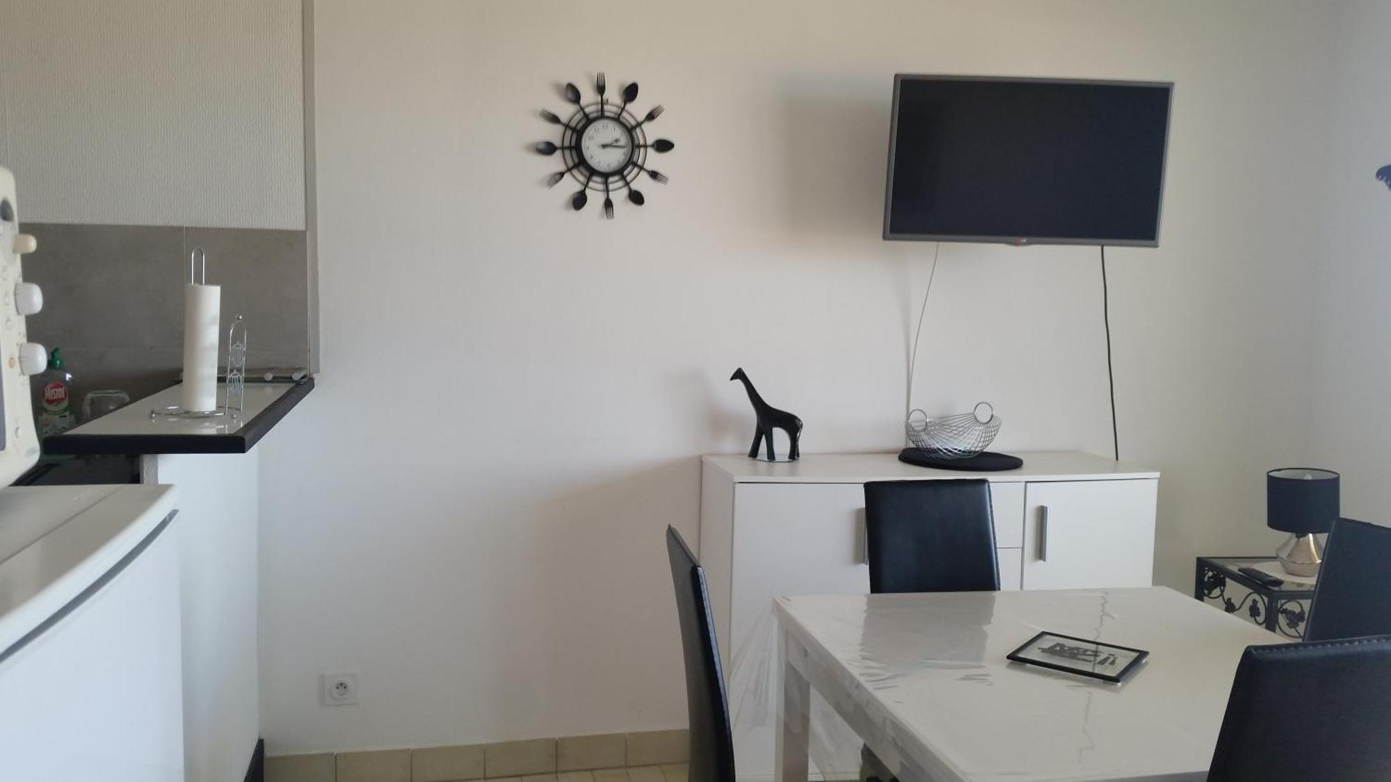 Les Sablines Apartment *
